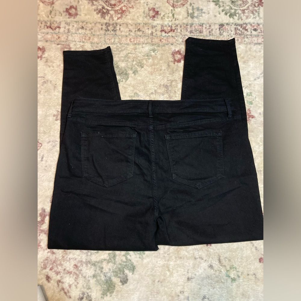 Old Navy Black Super Skinny Jeans - Picture 4 of 5